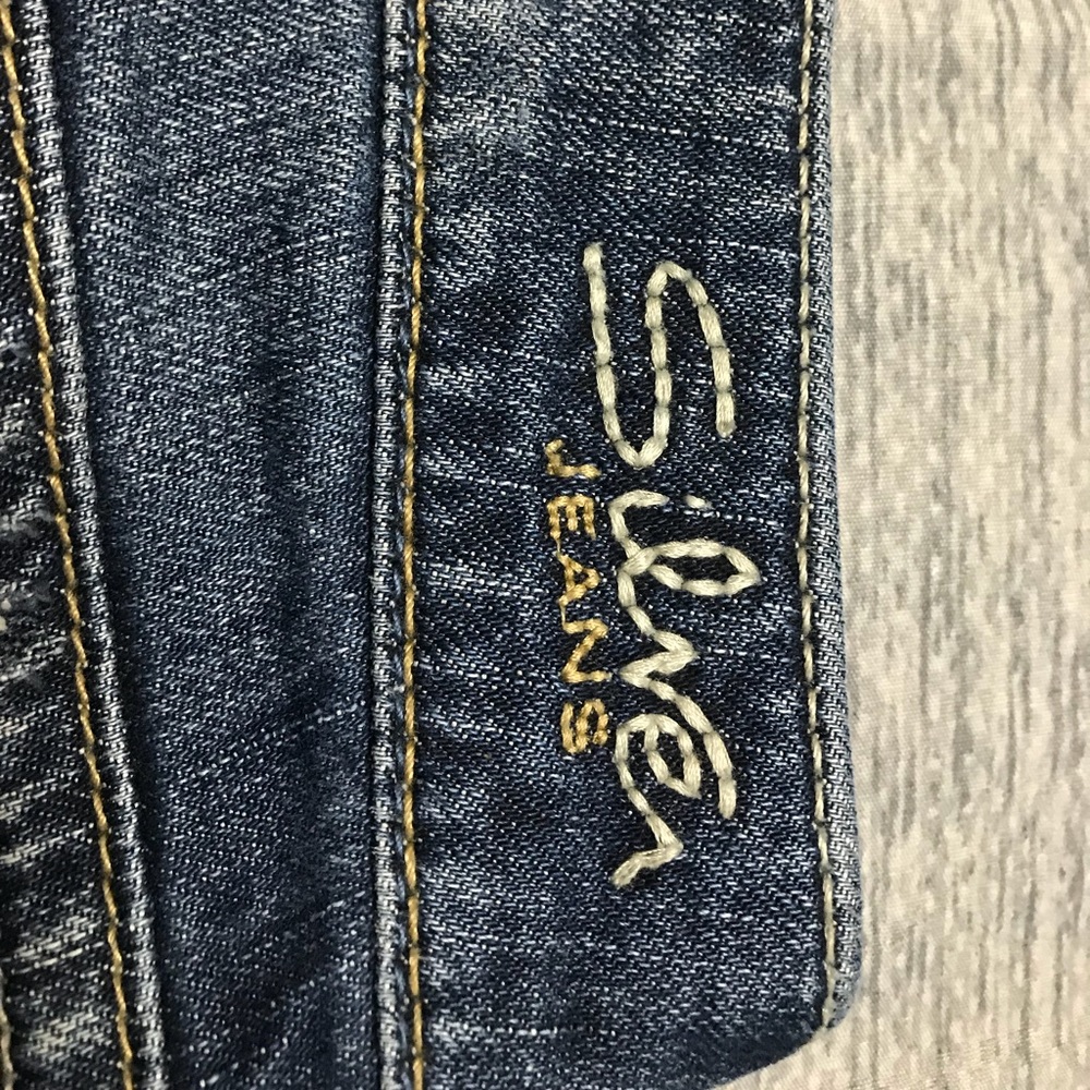 Silver Jeans - Picture 4 of 6